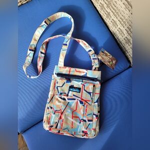NWT KAVU Keeper Bag